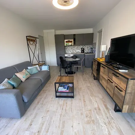 Apartment T2 Avec Terrasse Sud - Acces - Fr-1-374-246 *