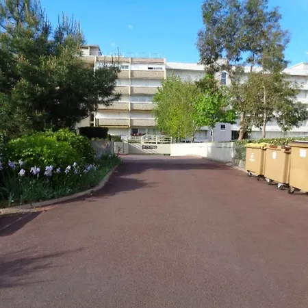 Apartment T2 Avec Terrasse Sud - Acces